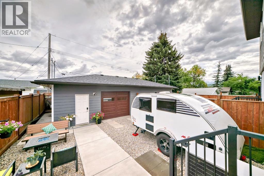 Single Family House for Sale in   Street NW Bowness Calgary 