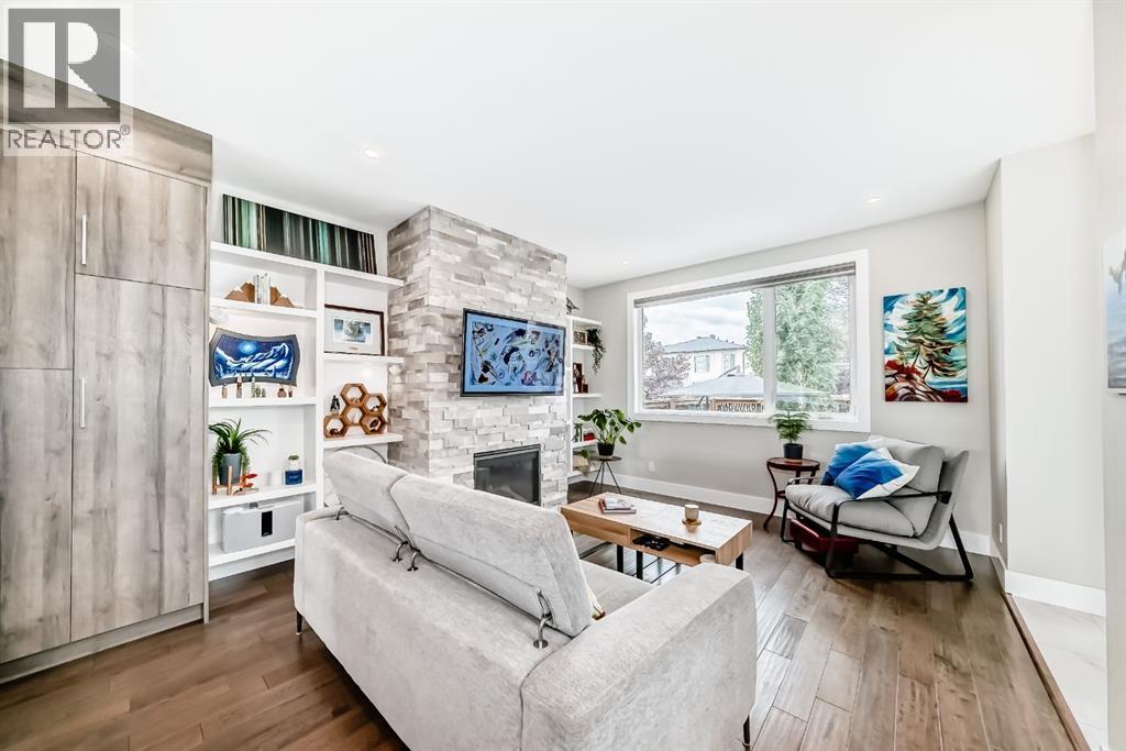 Single Family House for Sale in   Street NW Bowness Calgary 