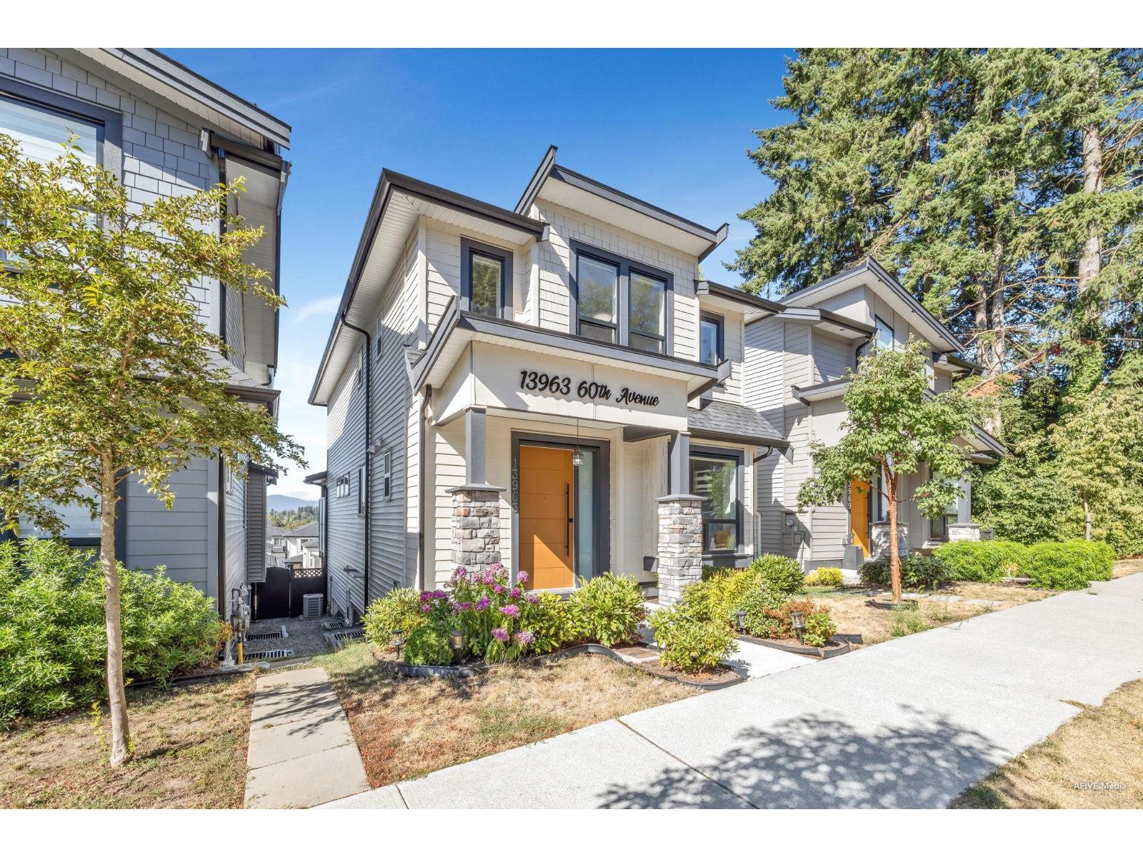 Photo 3 of 13963 60 Avenue, Surrey BC