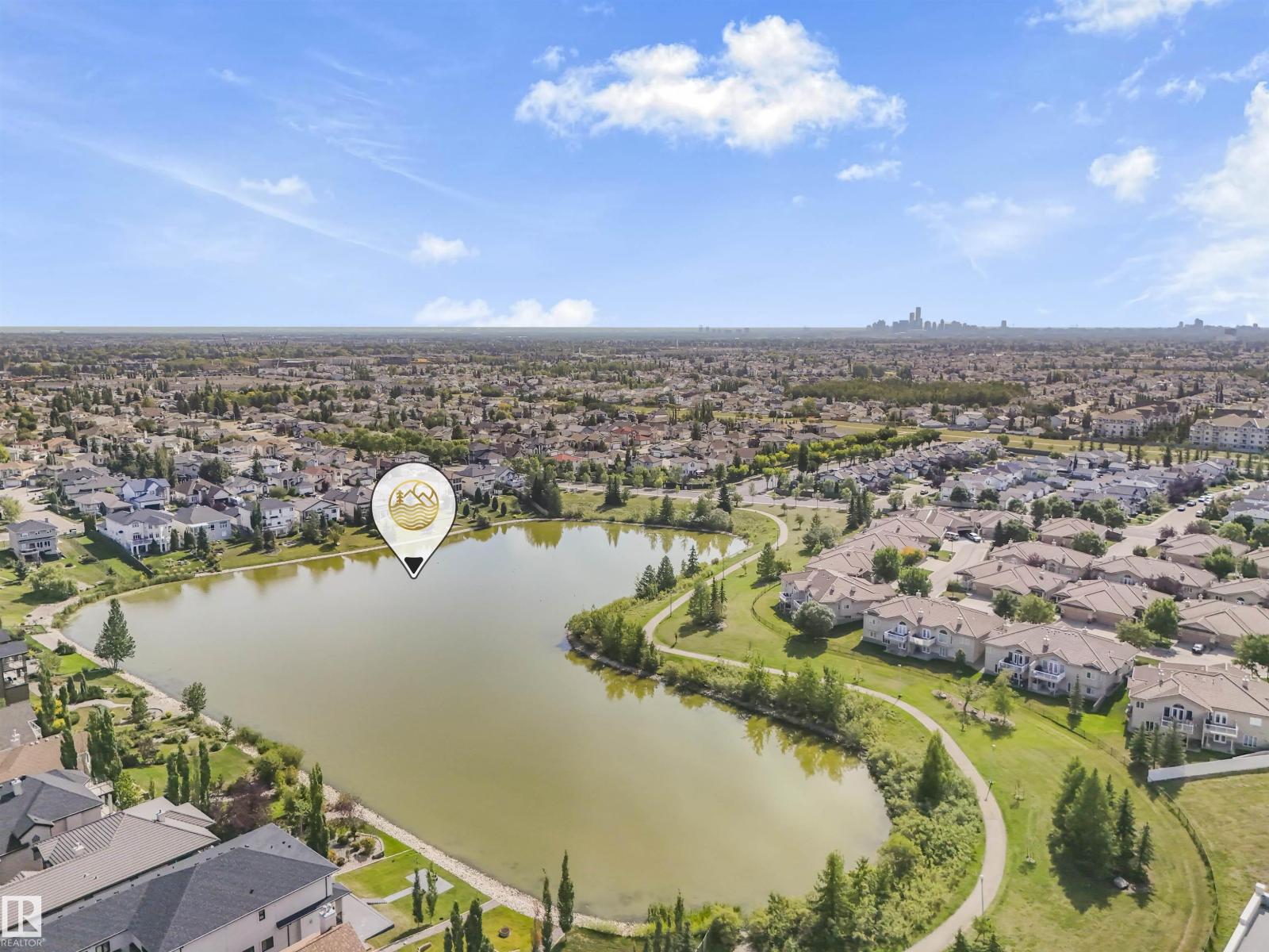 Photo 14 of 203 13835 155 Av Nw, Edmonton AB