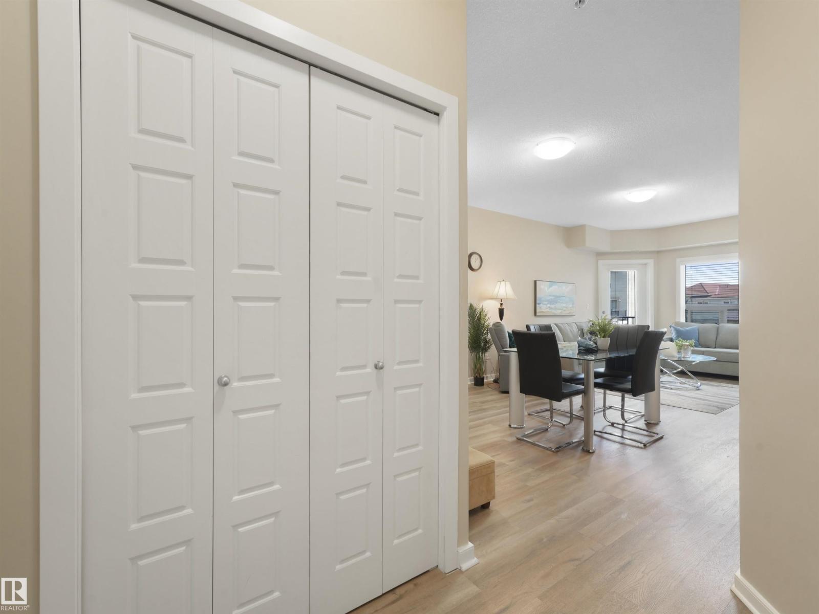Photo 20 of 203 13835 155 Av Nw, Edmonton AB