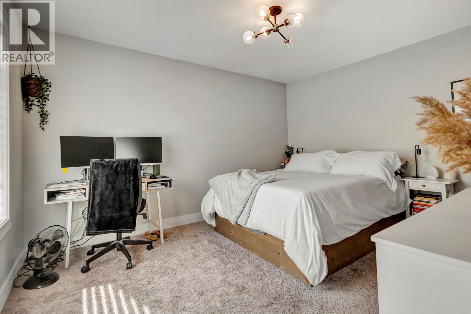 Photo 17 of 784 Glenwood Avenue, Kelowna BC