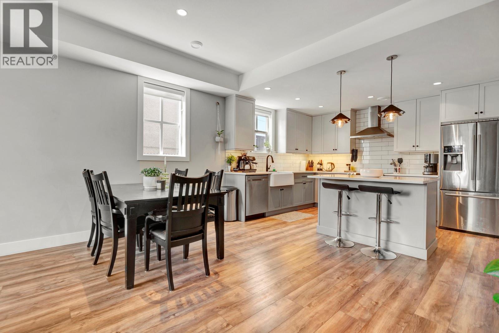 Photo 6 of 784 Glenwood Avenue, Kelowna BC