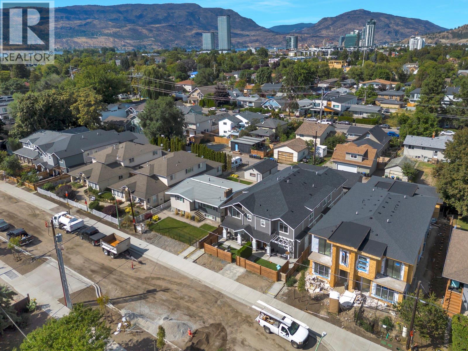 Photo 7 of 784 Glenwood Avenue, Kelowna BC