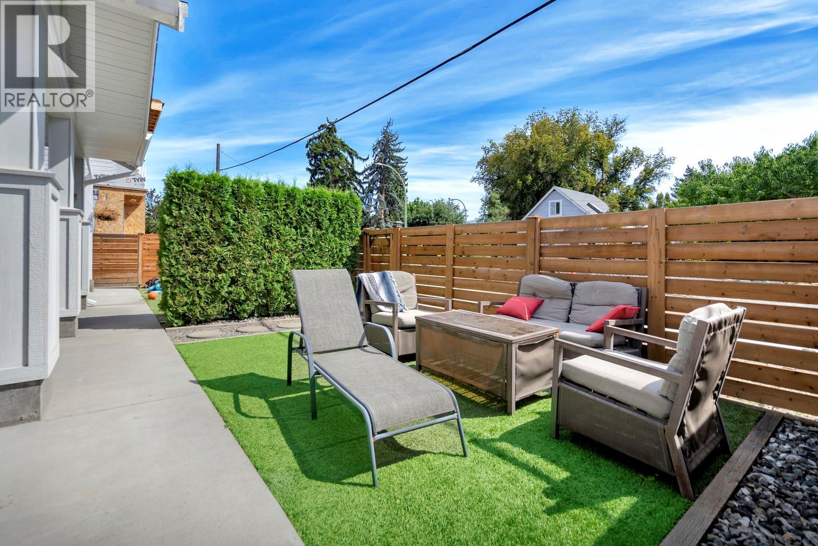 Photo 16 of 784 Glenwood Avenue, Kelowna BC