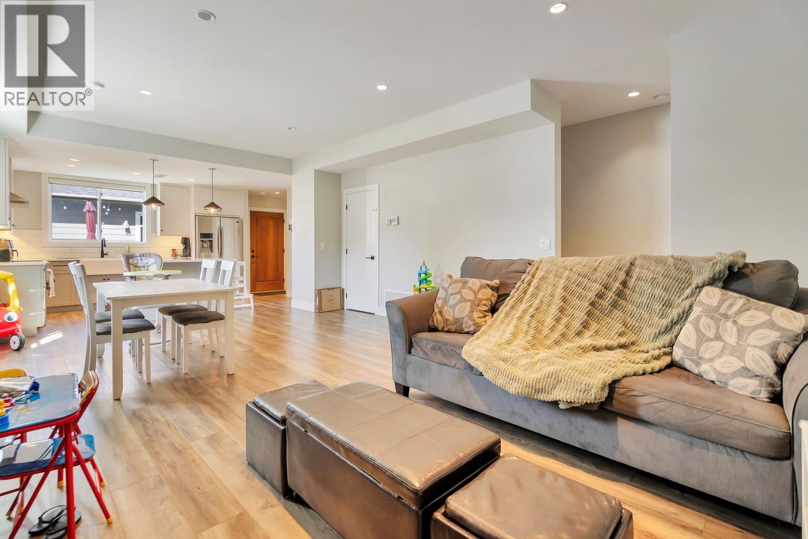 Photo 16 of 782 Glenwood Avenue, Kelowna BC