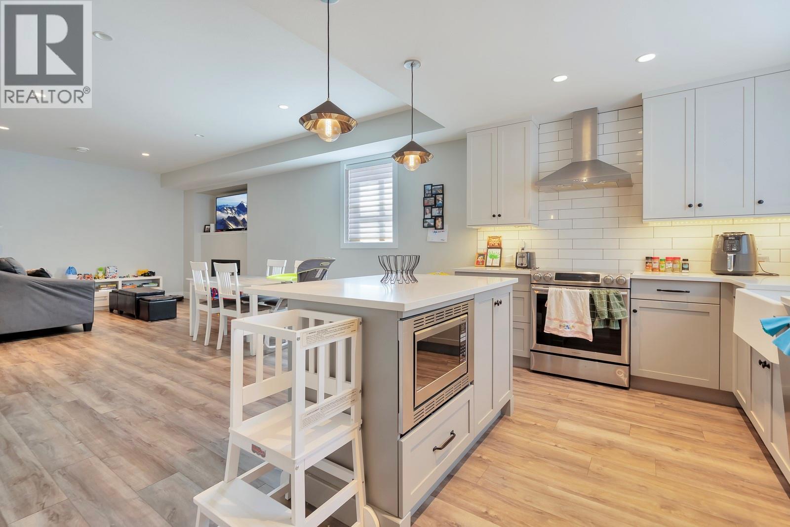Photo 25 of 782 Glenwood Avenue, Kelowna BC