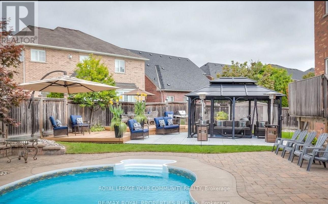 Photo 20 of 8 Speight Court, Ajax ON