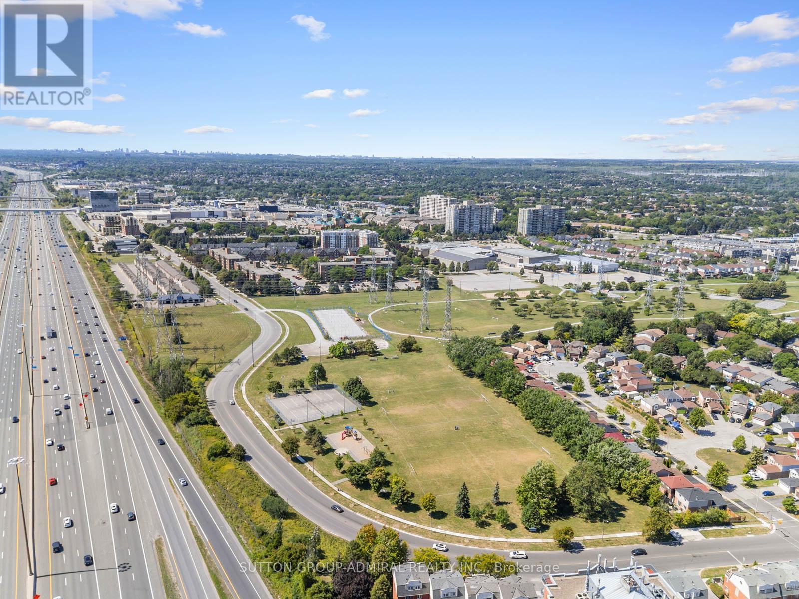 Photo 7 of 601 1625 Pickering Parkway, Pickering ON