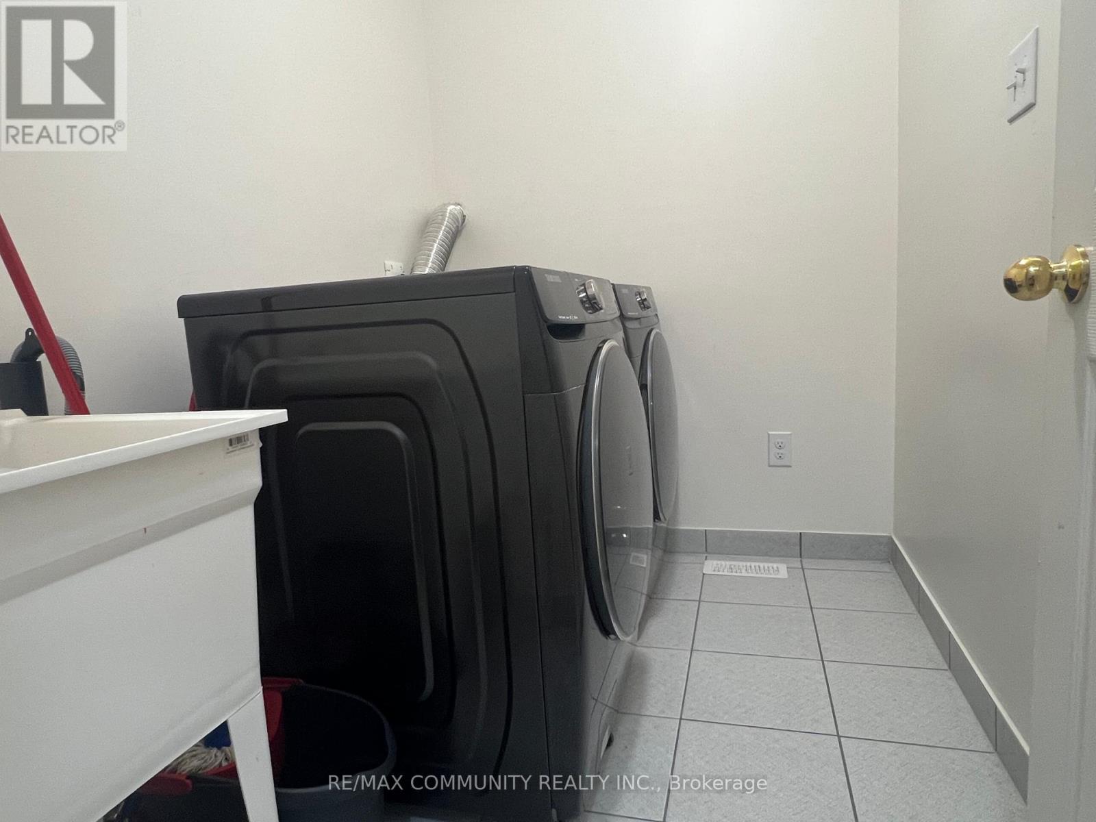 Photo 6 of 12 Mortlock Street, Ajax ON