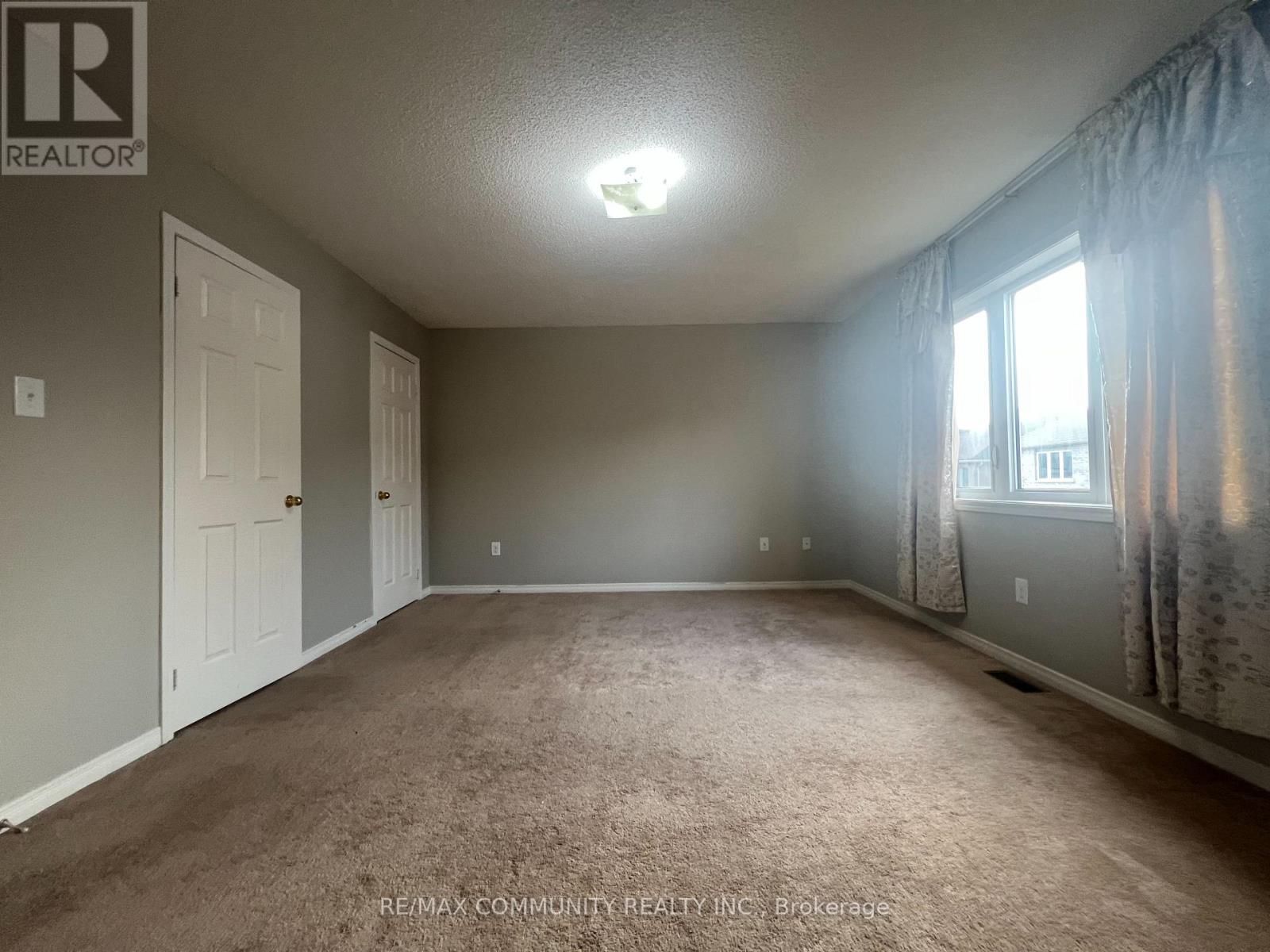 Photo 9 of 12 Mortlock Street, Ajax ON