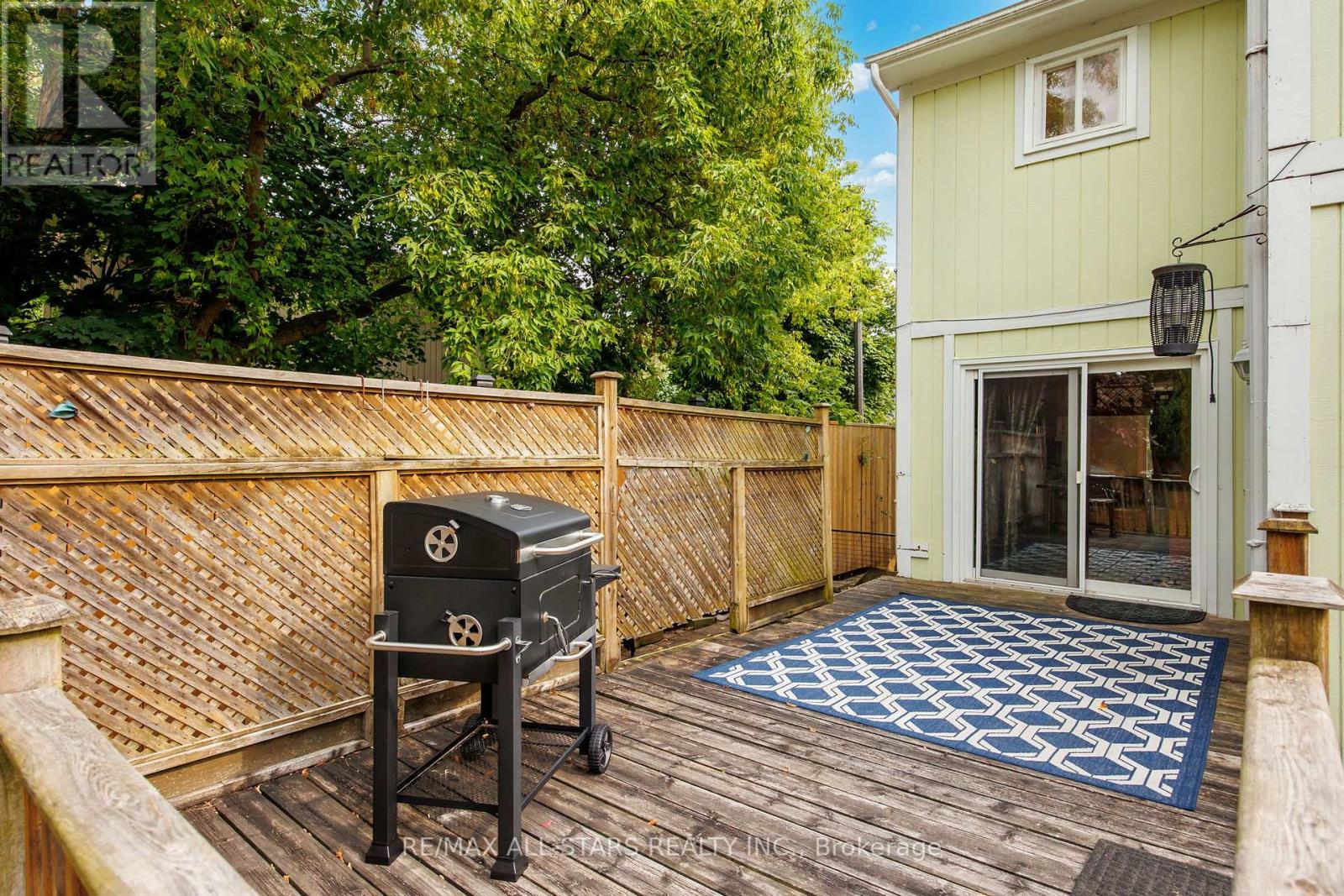 Photo 12 of 1247 Canborough Crescent, Pickering ON