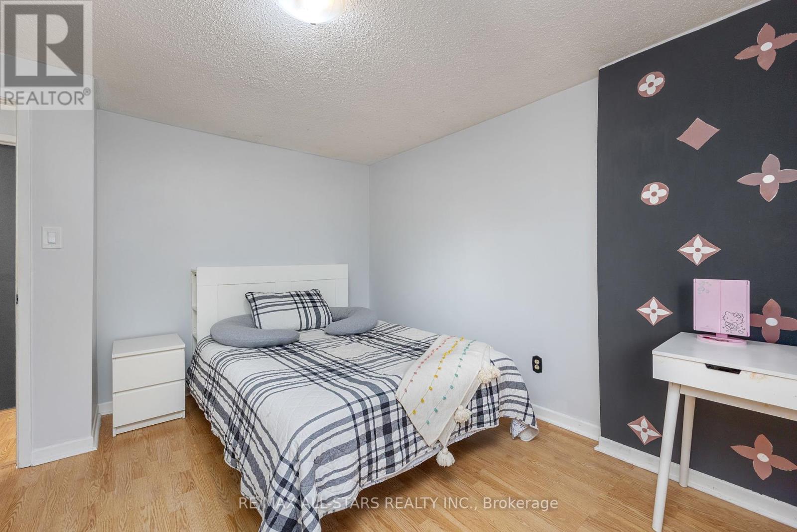 Photo 42 of 1247 Canborough Crescent, Pickering ON