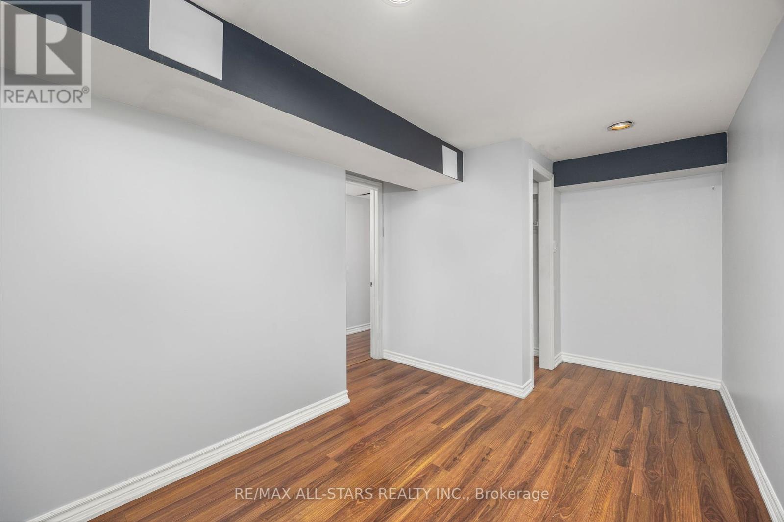 Photo 30 of 1247 Canborough Crescent, Pickering ON