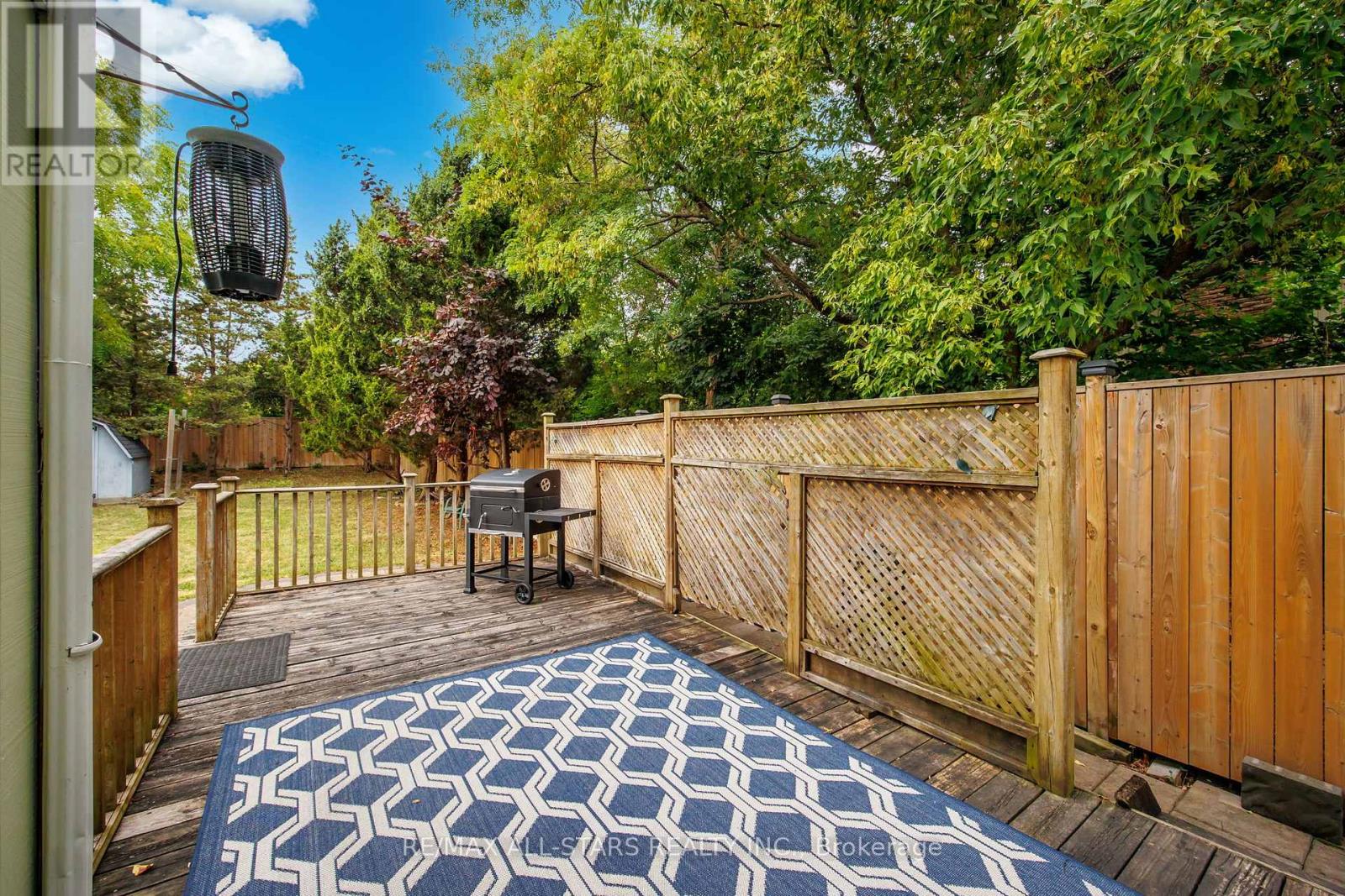 Photo 37 of 1247 Canborough Crescent, Pickering ON