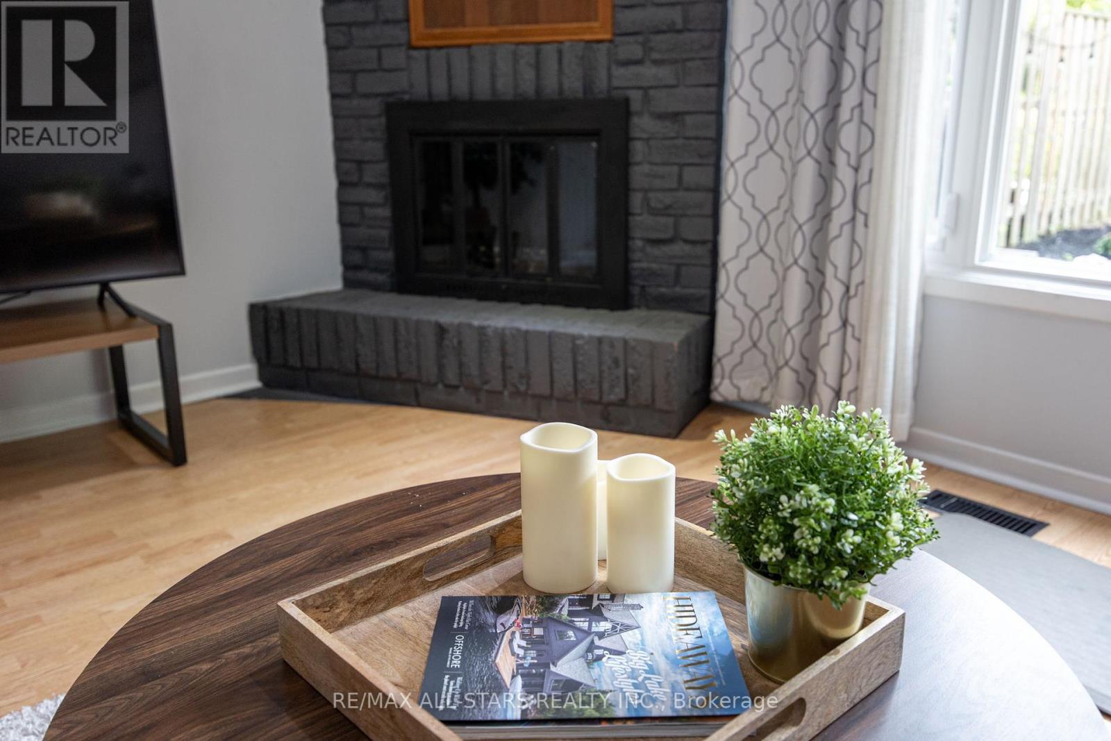 Photo 26 of 1247 Canborough Crescent, Pickering ON