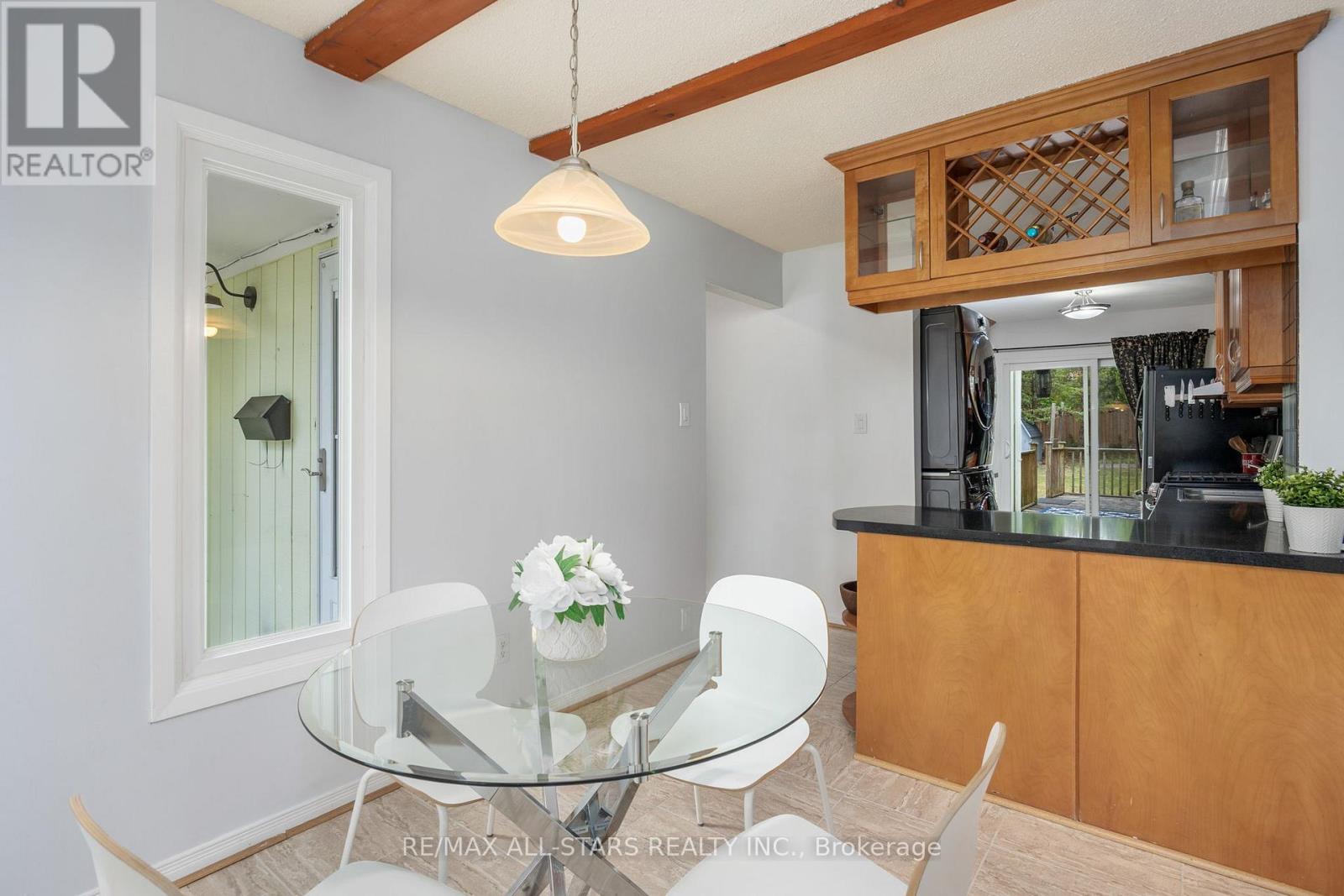 Photo 33 of 1247 Canborough Crescent, Pickering ON