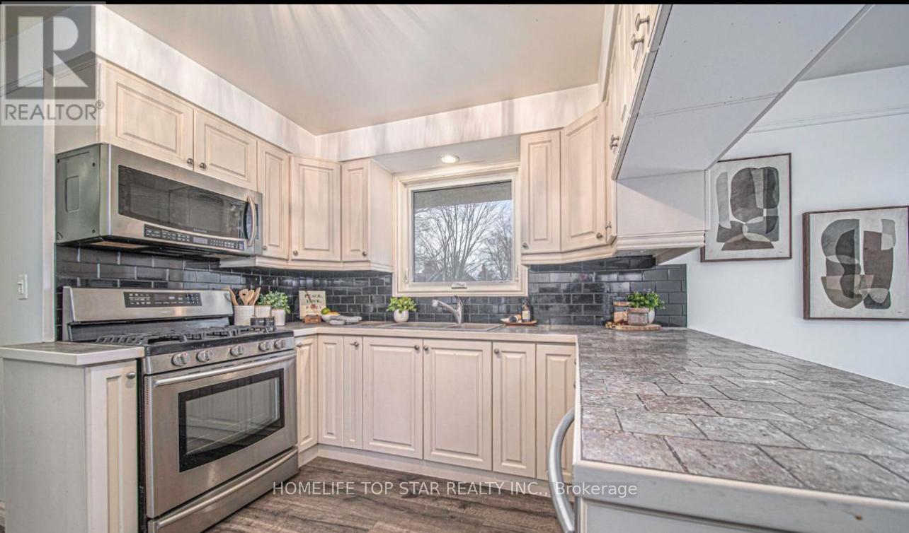 Photo 4 of 336 Conlin Road E, Oshawa ON