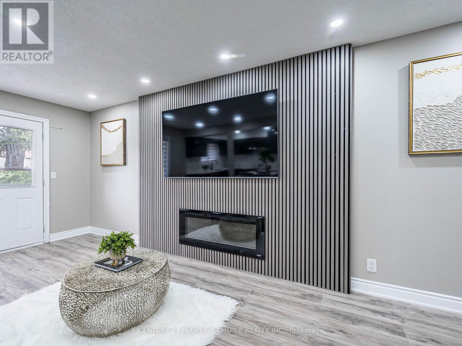 Photo 20 of 25 506 Normandy Street, Oshawa ON