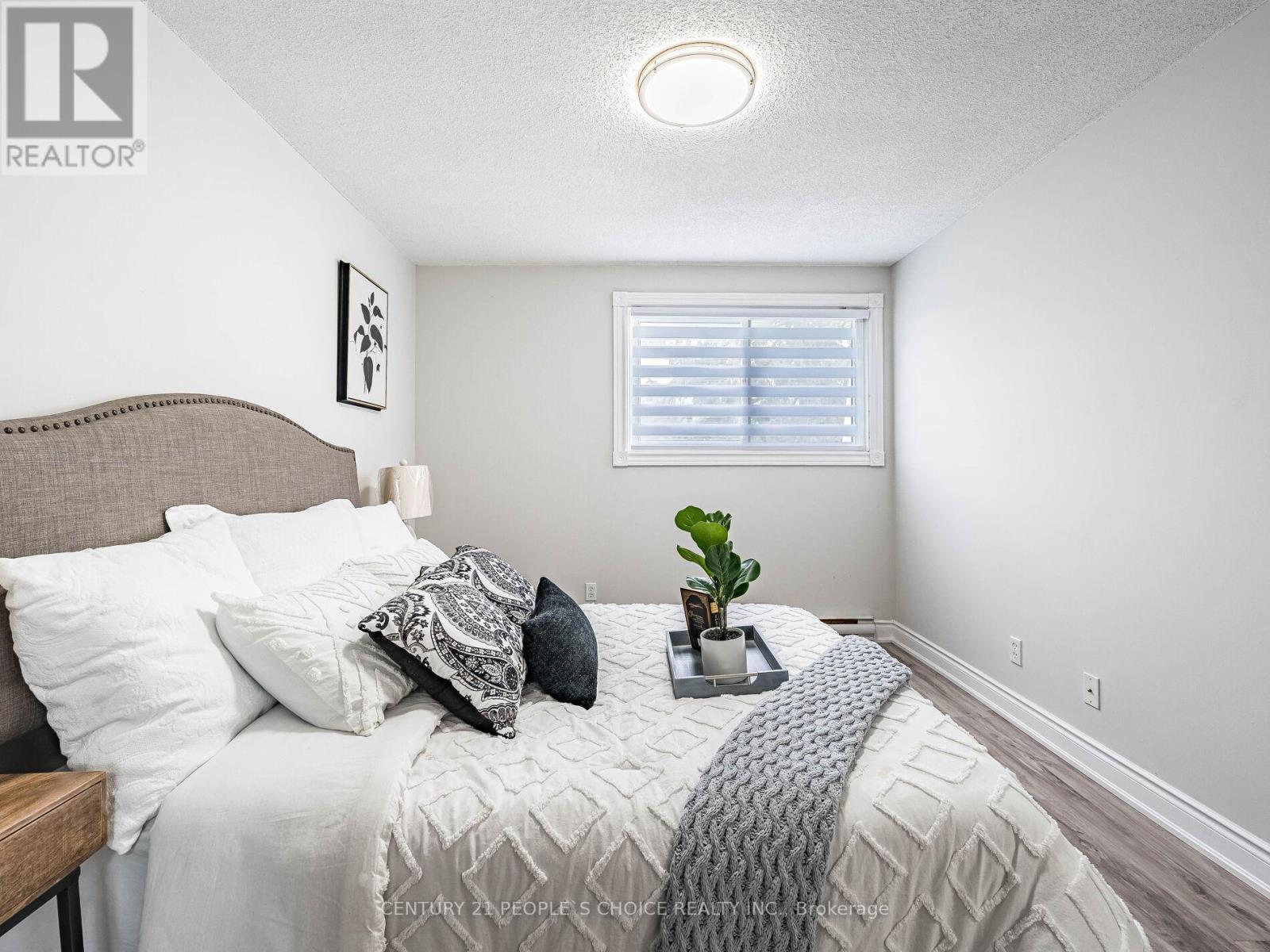 Photo 40 of 25 506 Normandy Street, Oshawa ON