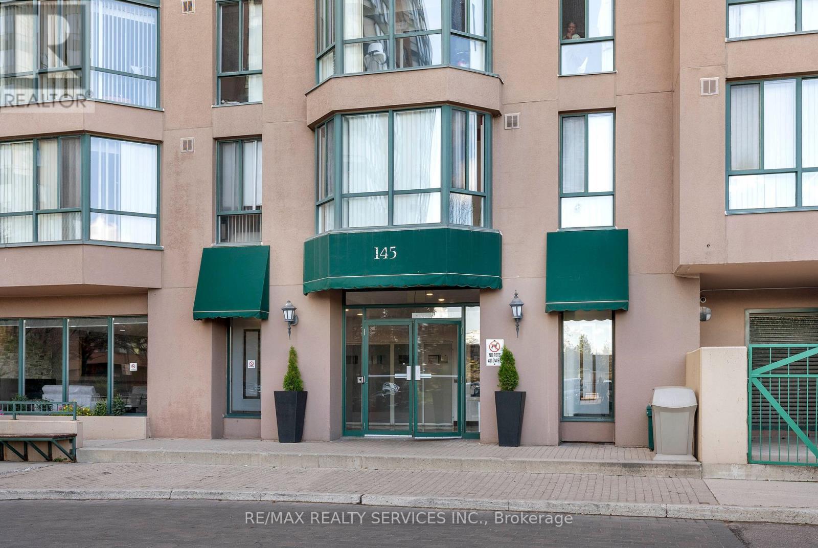 Photo 5 of 1202 145 Hillcrest Avenue, Mississauga ON
