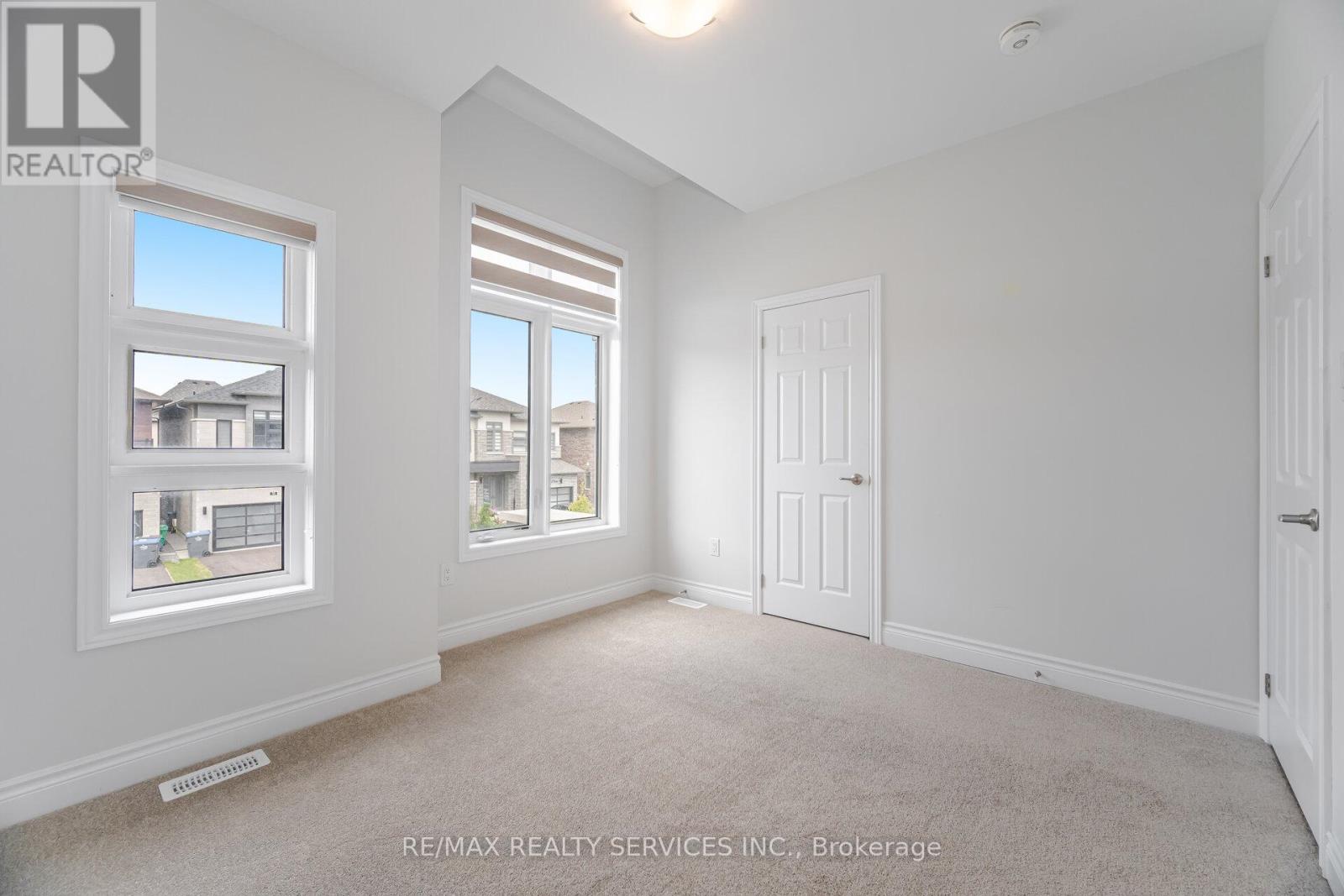 Photo 30 of 36 Michener Drive, Brampton ON