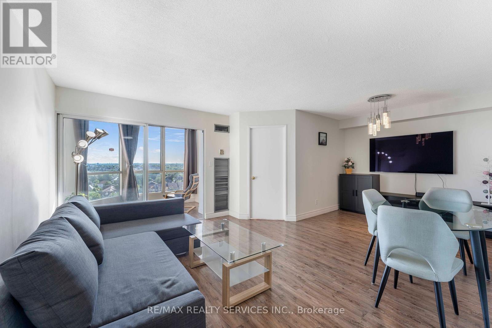 Photo 17 of 1202 145 Hillcrest Avenue, Mississauga ON