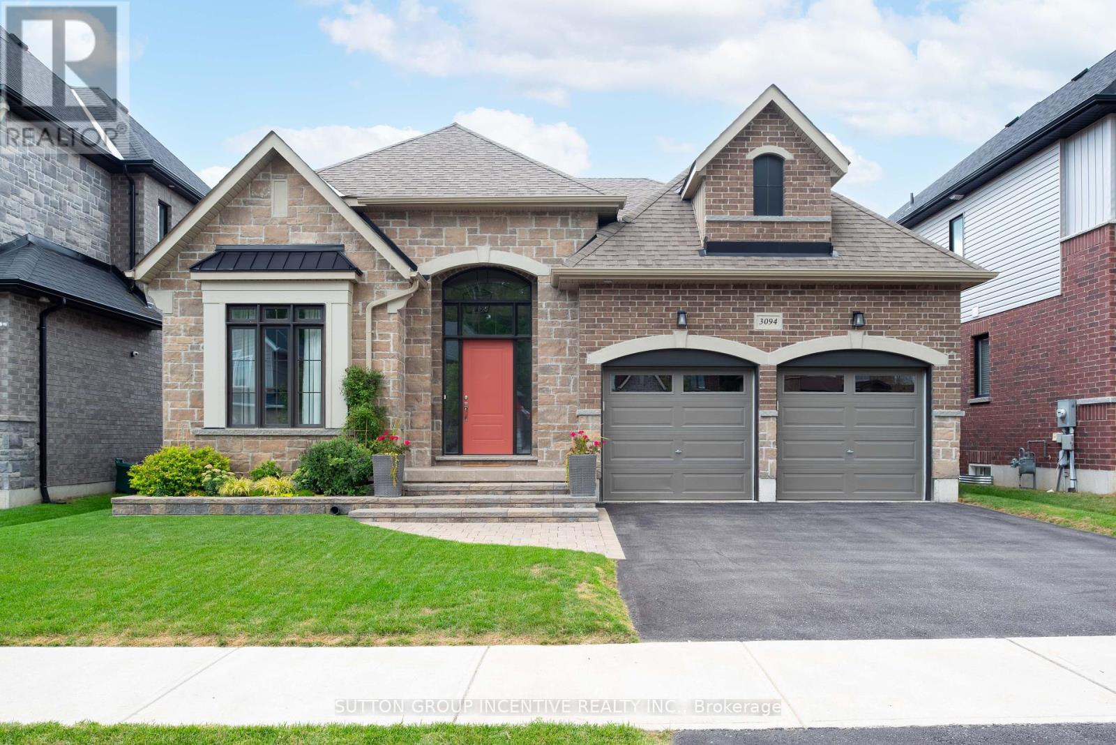 Photo 6 of 3094 Orion Boulevard, Orillia ON