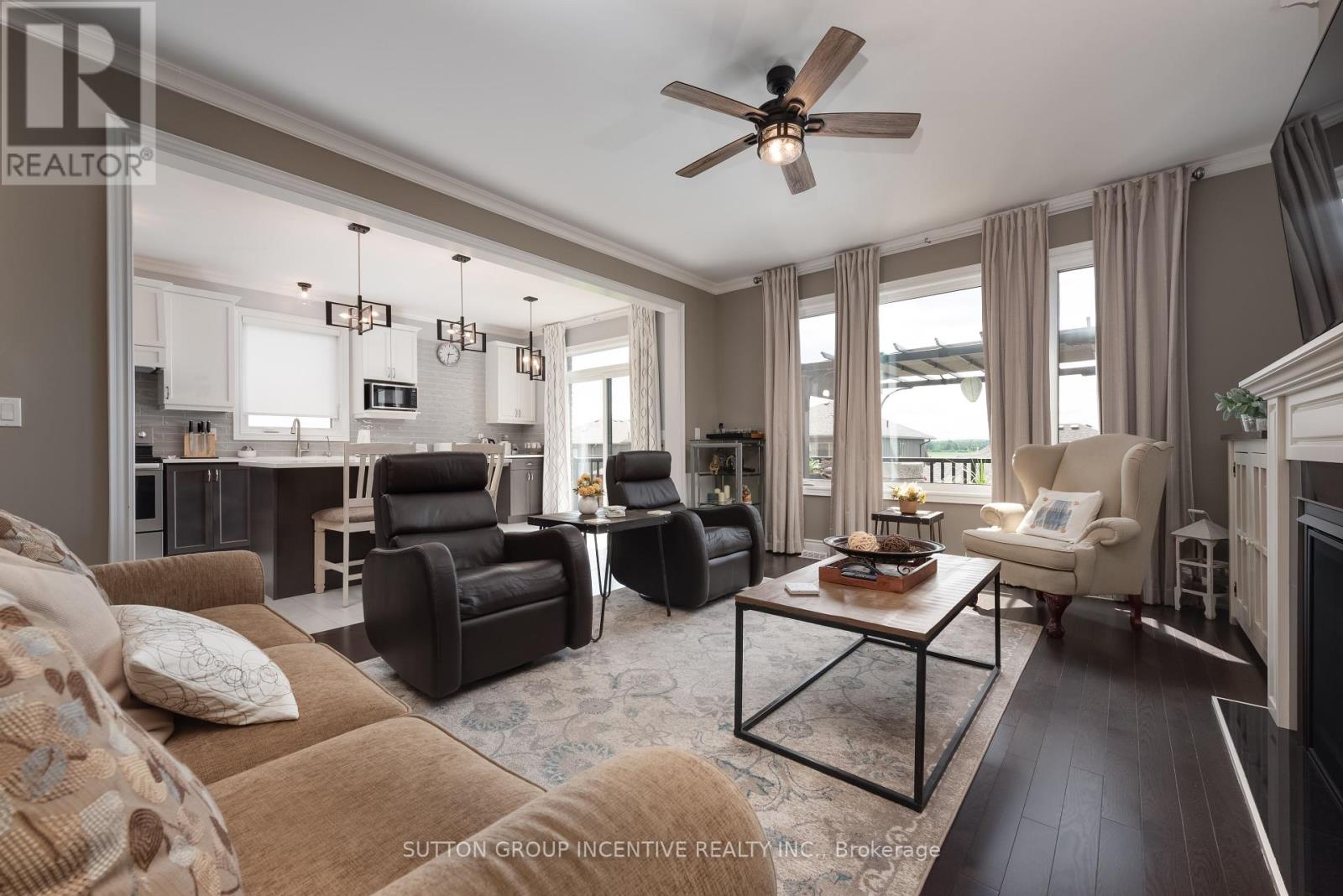 Photo 9 of 3094 Orion Boulevard, Orillia ON