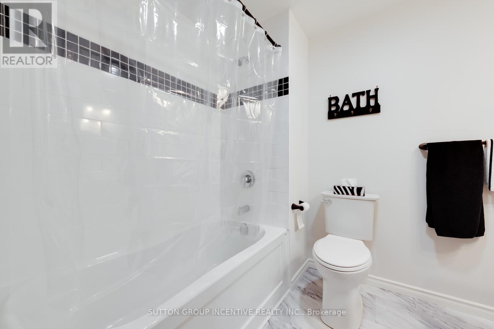 Photo 24 of 3094 Orion Boulevard, Orillia ON