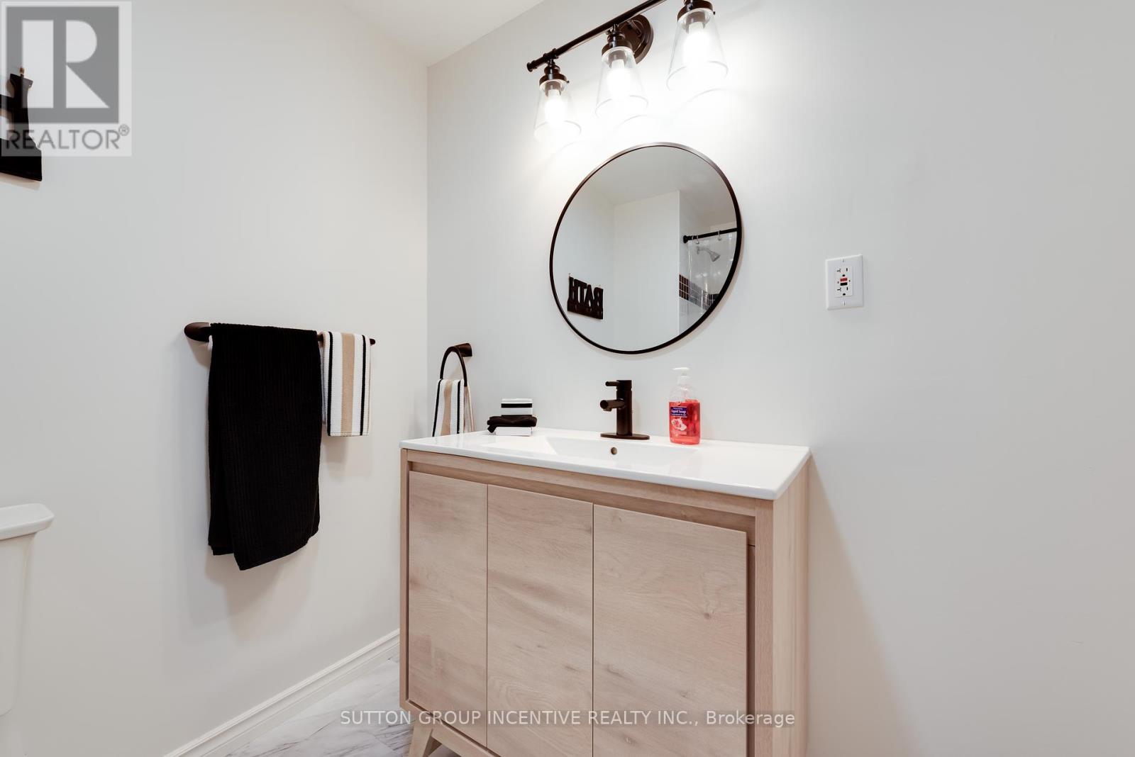 Photo 22 of 3094 Orion Boulevard, Orillia ON
