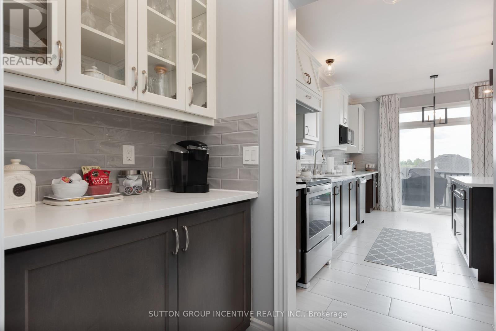 Photo 8 of 3094 Orion Boulevard, Orillia ON
