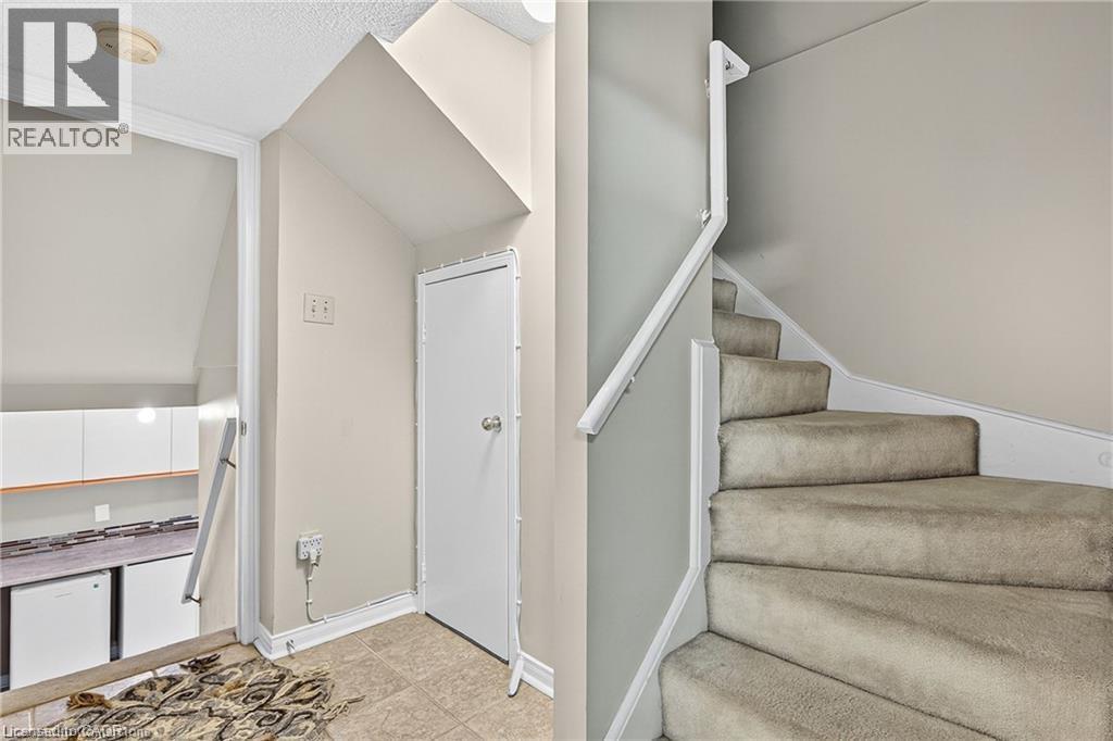 Photo 25 of 302 College Avenue W Unit 119, Guelph ON