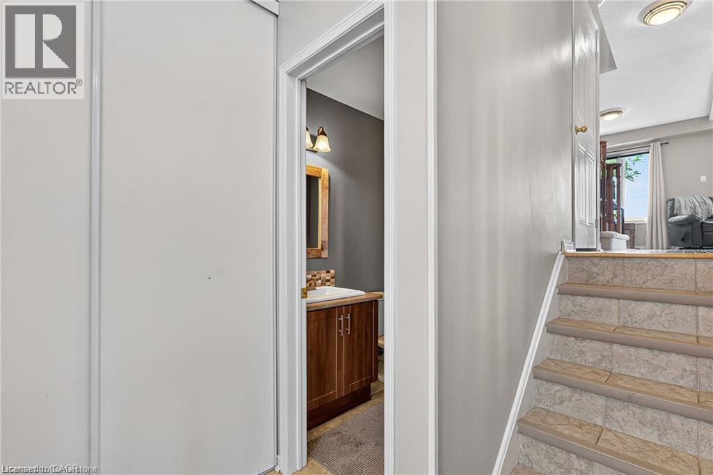 Photo 3 of 302 College Avenue W Unit 119, Guelph ON