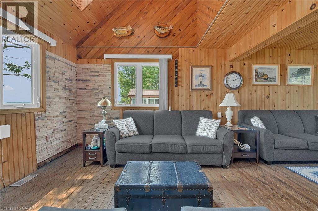 Photo 28 of 20 Hoover Point Lane, Selkirk ON