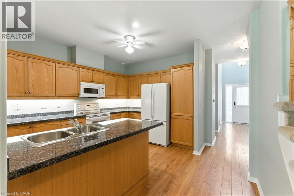 Photo 37 of 40 Wesleyan Court Unit 6, Ancaster ON