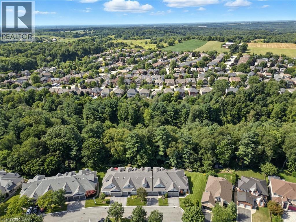 Photo 14 of 40 Wesleyan Court Unit 6, Ancaster ON