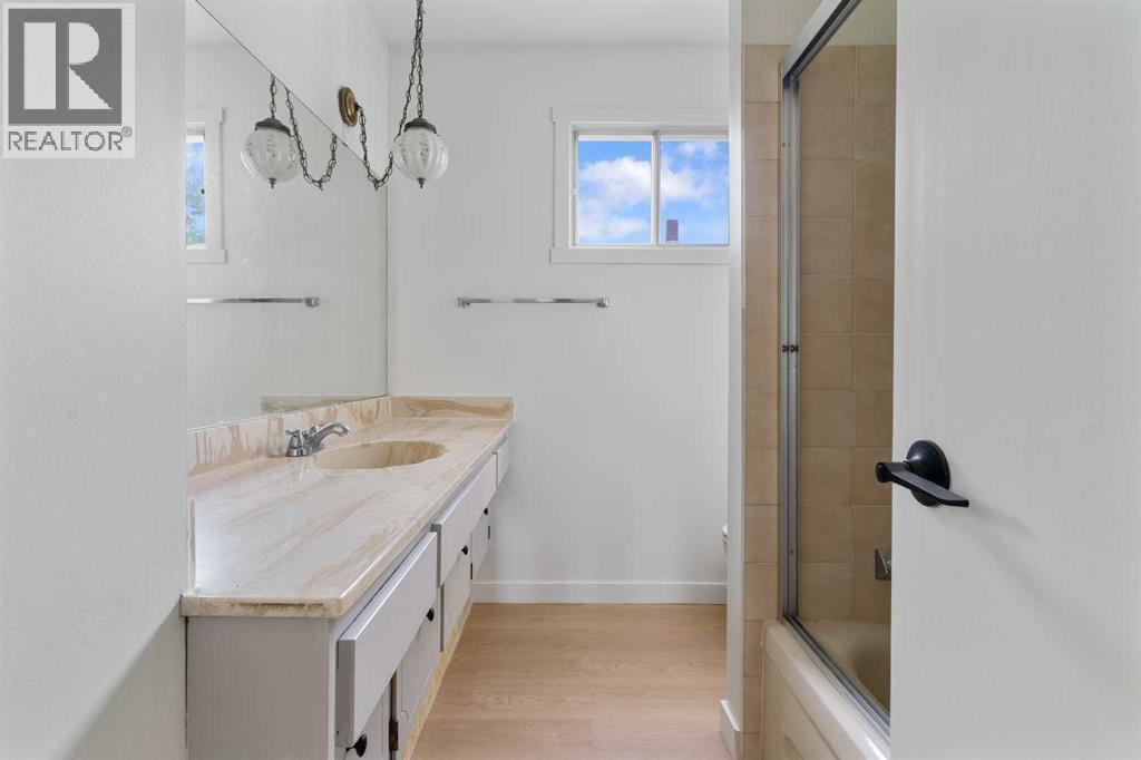 Photo 21 of 6637 Poplar Drive, Grande Prairie AB