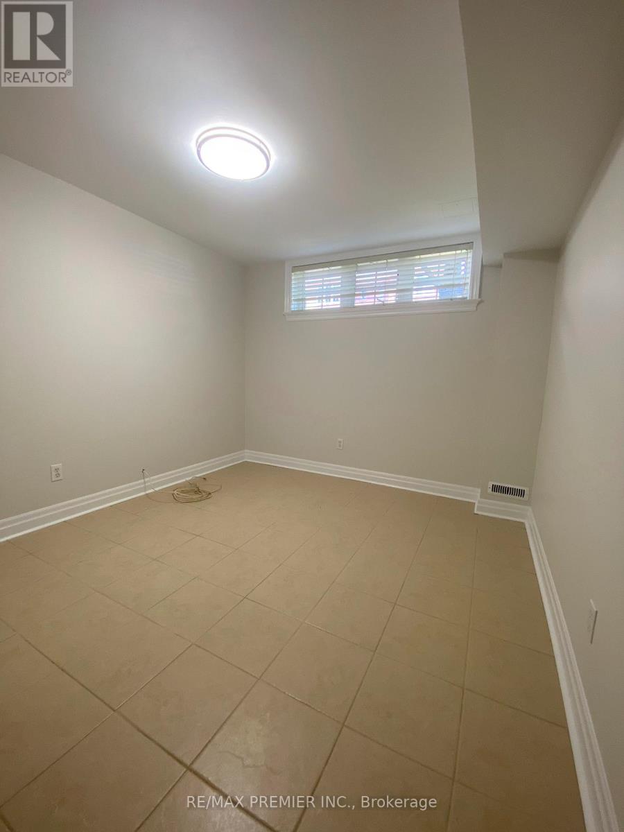 Photo 13 of Basement 34 Algarve Crescent, Toronto ON