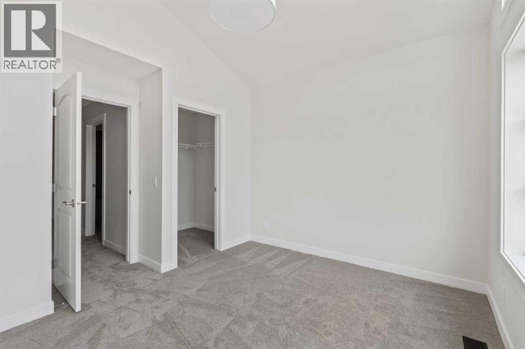 Photo 30 of 67 Silver Spruce Bay Sw, Calgary AB