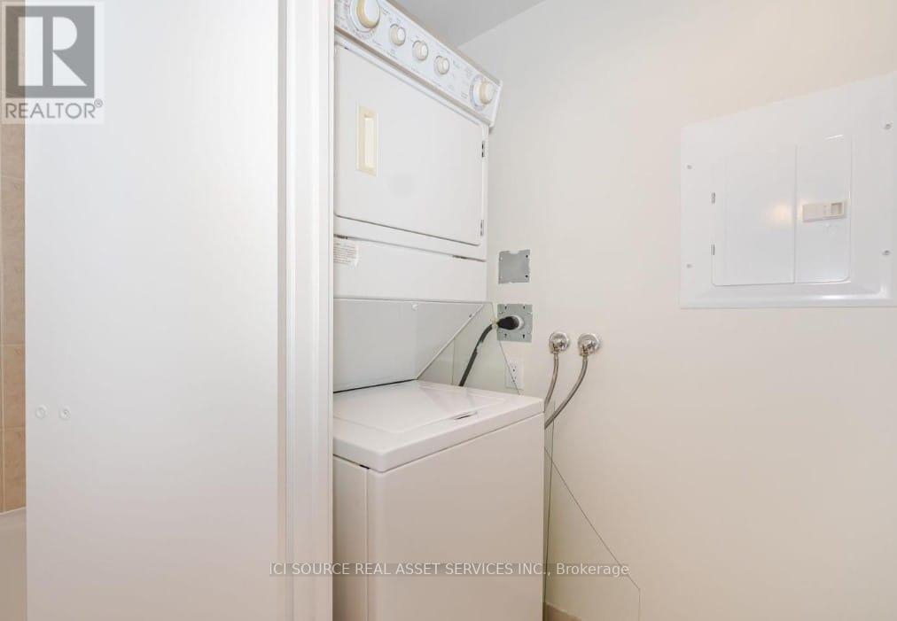 Photo 3 of 1745 35 Viking Lane, Toronto ON