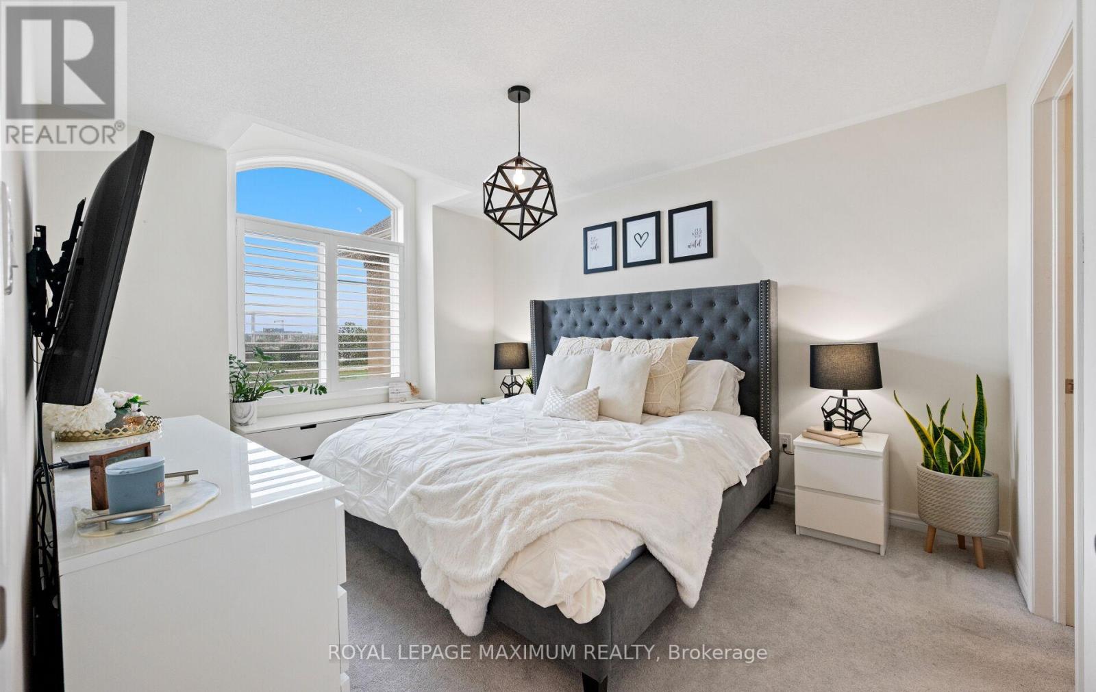 Photo 21 of 70 975 Whitlock Avenue, Milton ON