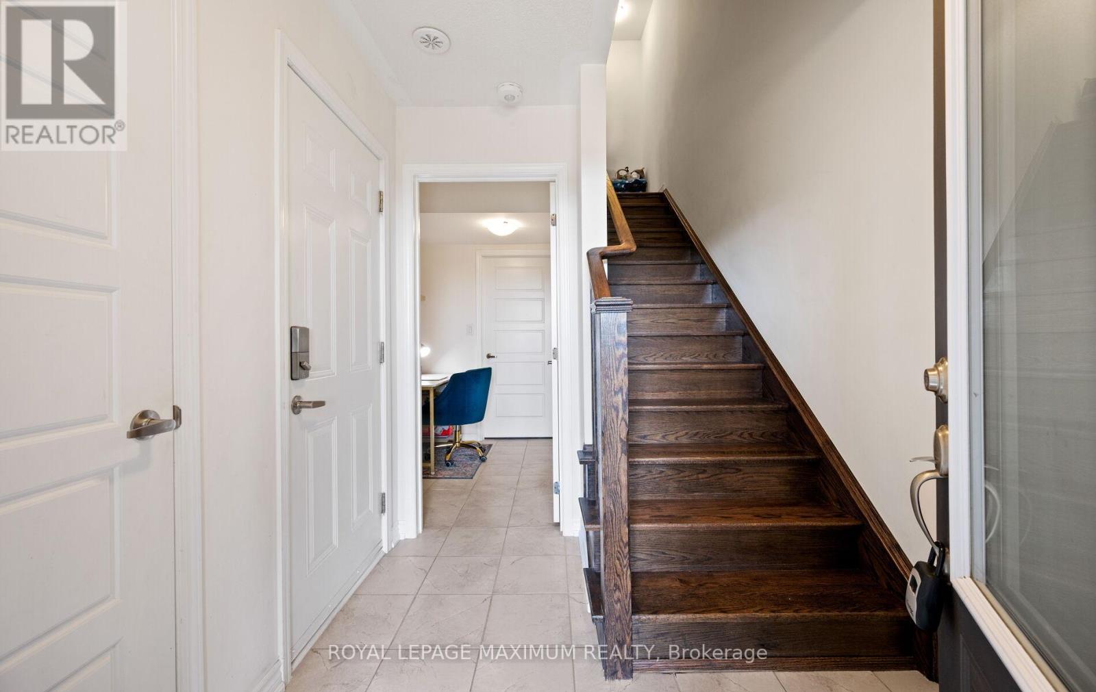 Photo 32 of 70 975 Whitlock Avenue, Milton ON