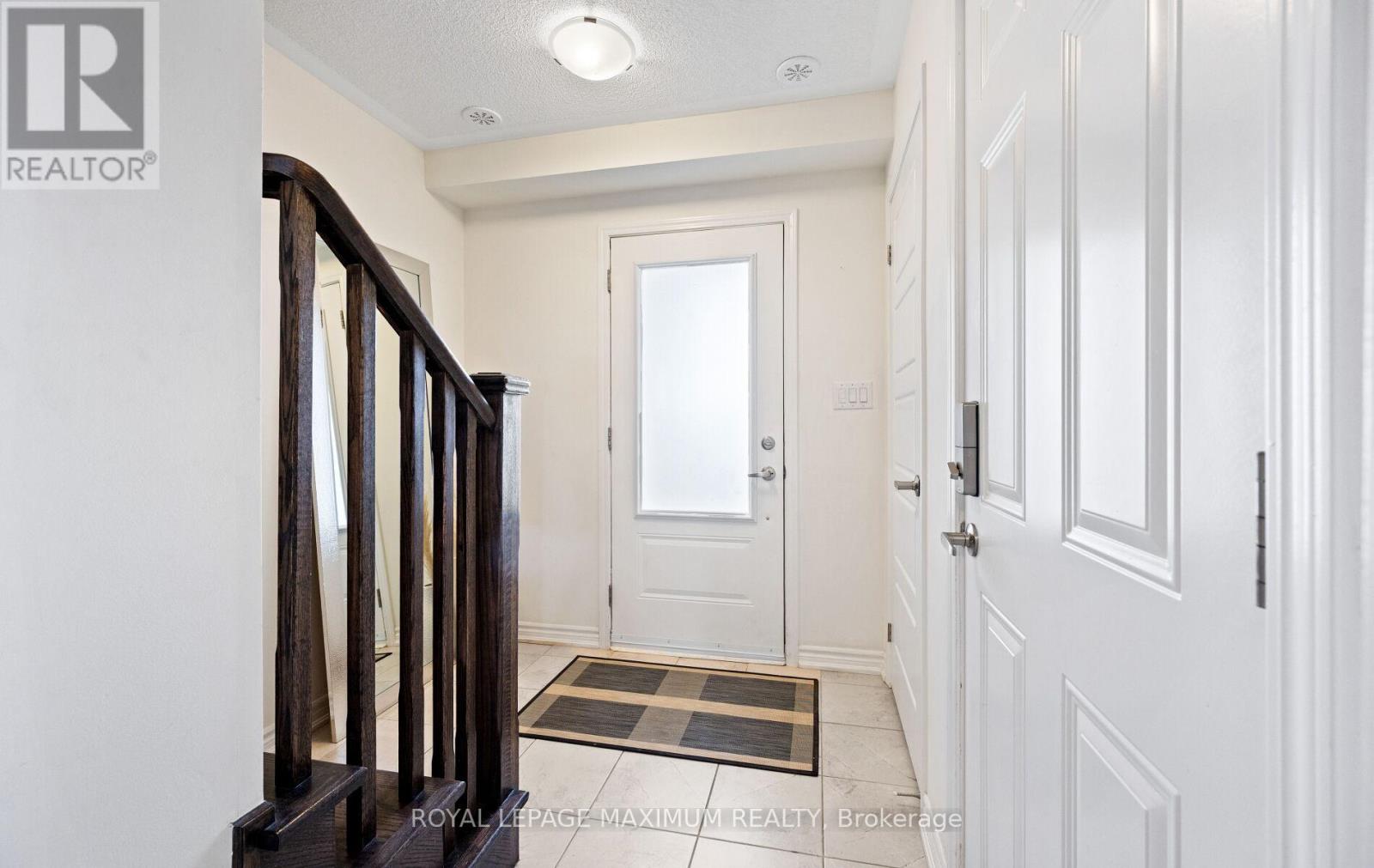 Photo 8 of 70 975 Whitlock Avenue, Milton ON