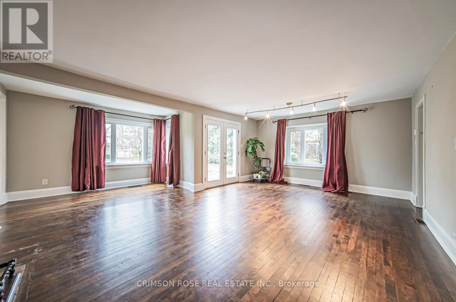 Photo 49 of 40 Birch Hill Lane, Oakville ON
