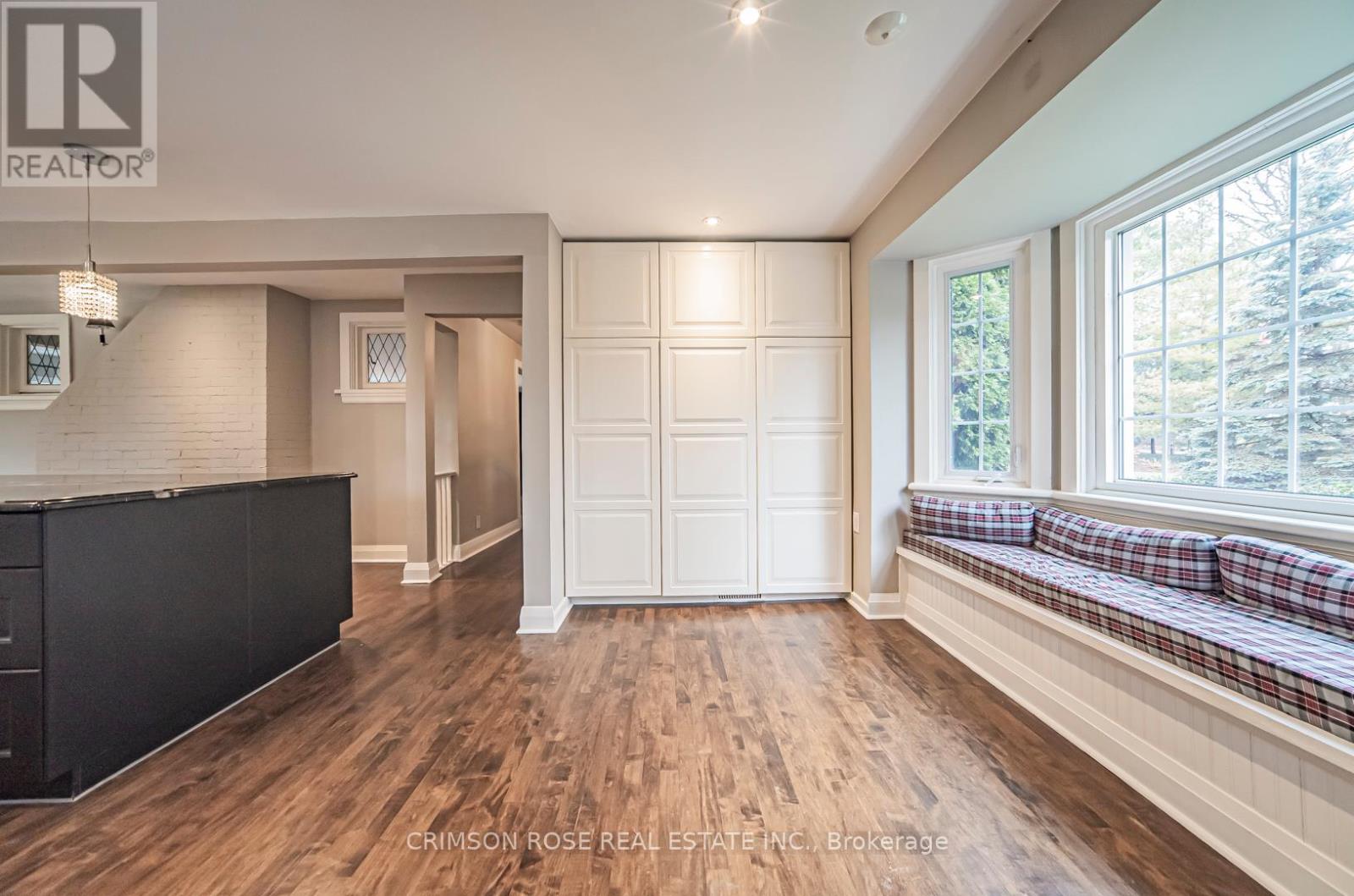 Photo 27 of 40 Birch Hill Lane, Oakville ON