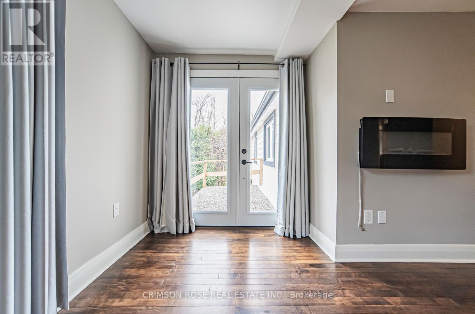 Photo 19 of 40 Birch Hill Lane, Oakville ON