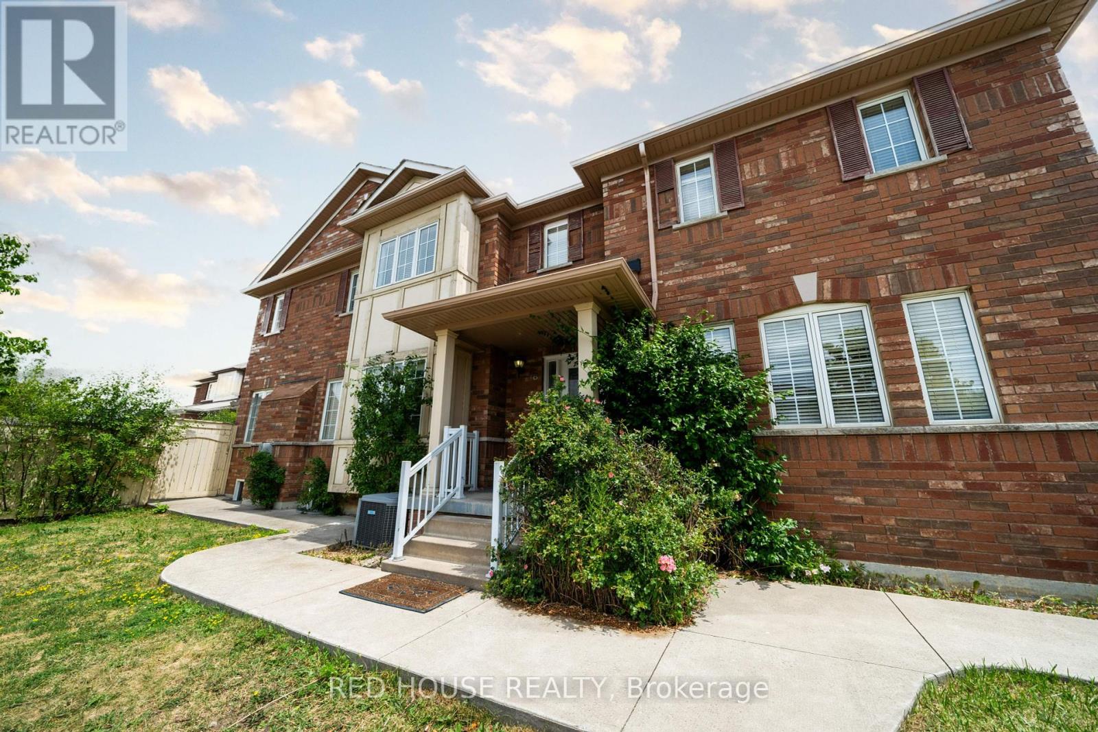 Photo 18 of 78 Passfield Trail, Brampton ON