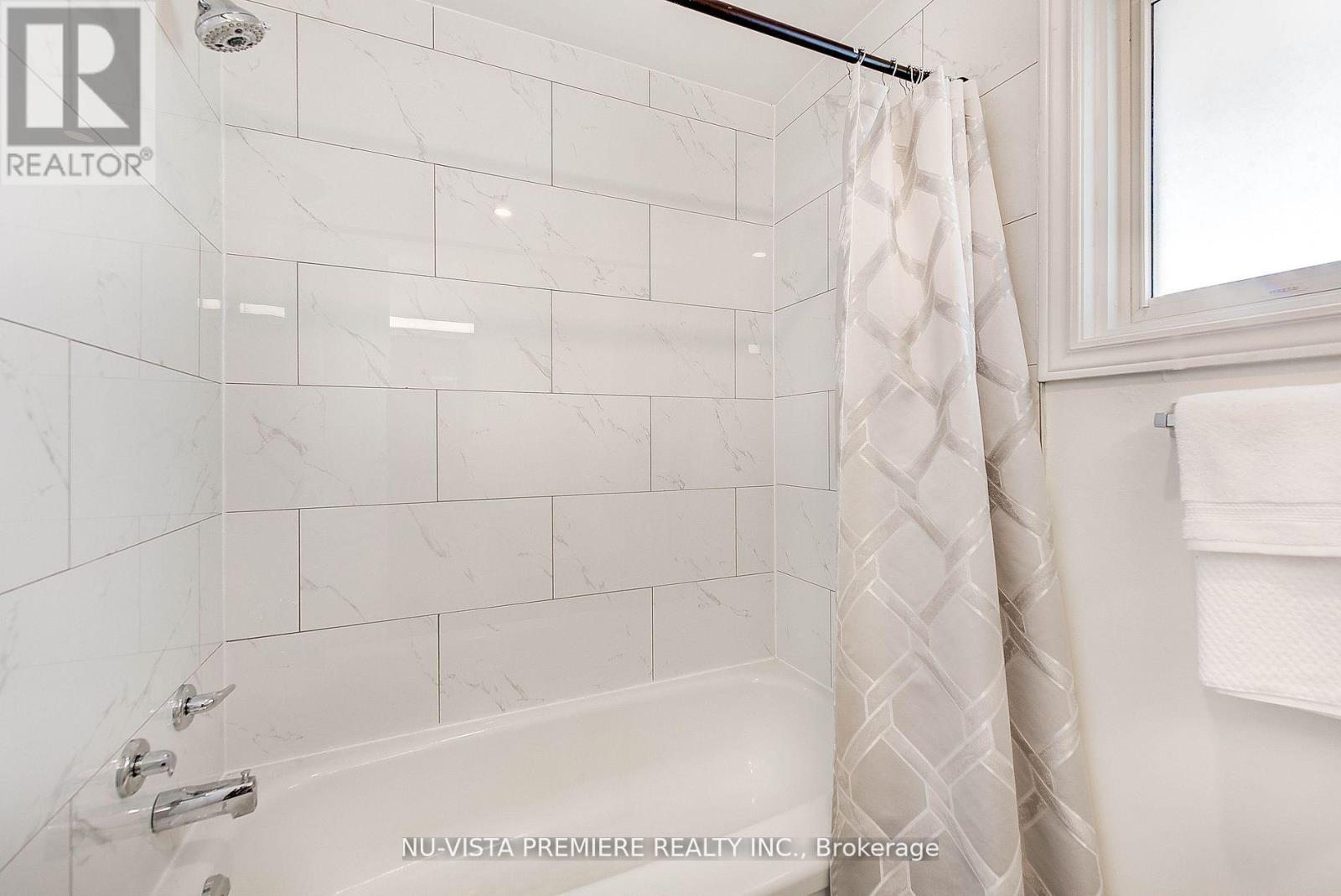 Photo 17 of 35 550 Second Street, London East ON