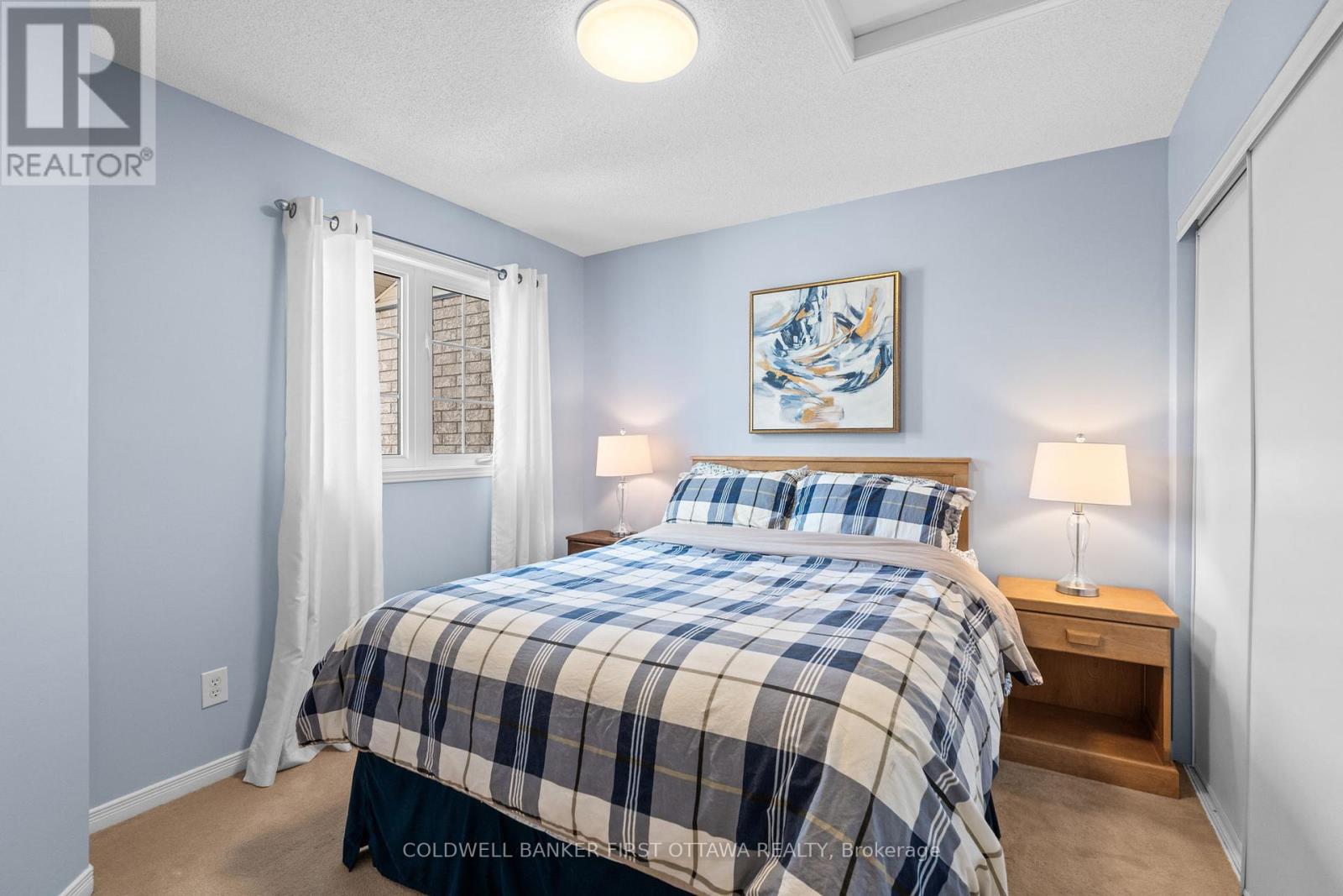 Photo 12 of 280 Applecross Crescent, Ottawa ON